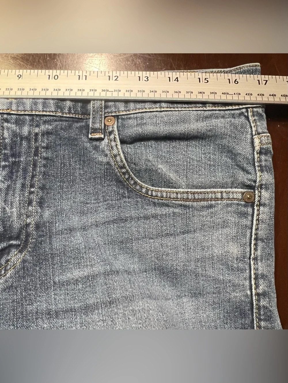 7 for all Mankind Carsen Straight Leg Jean Size 34